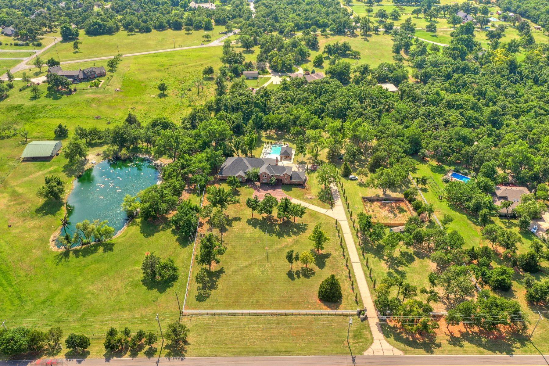 3. Single Family Homes for Sale at 5901 North Santa Fe Avenue, Edmond, OK 73025 5901 North Santa Fe Avenue Edmond, Oklahoma 73025 United States